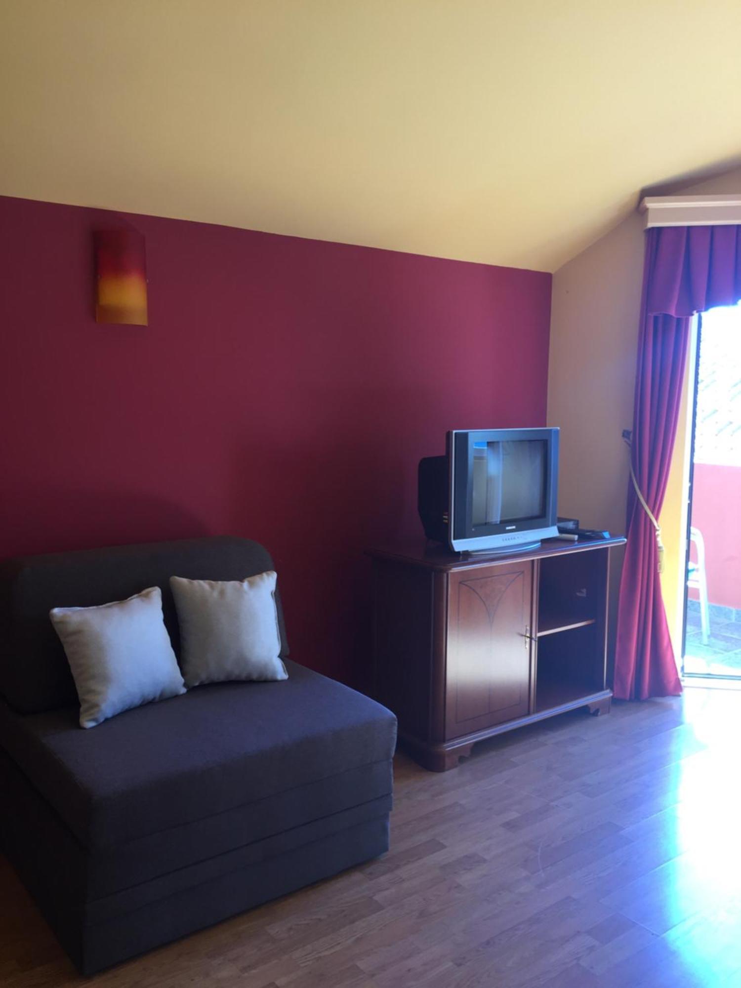 تيفات Apart Hotel Samardzic المظهر الخارجي الصورة